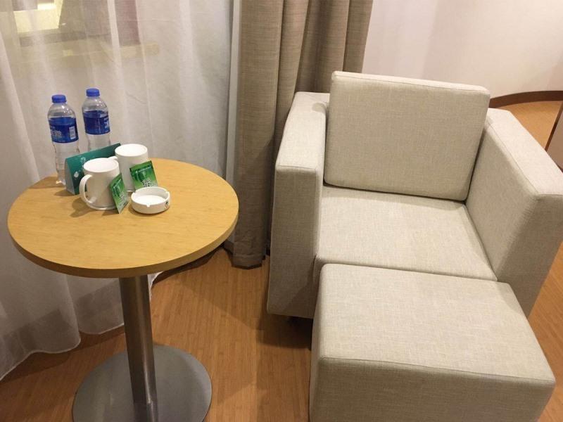 Шаоксинг: GreenTree Inn Shaoxing Lihai Dongsen Commercial Square Branch