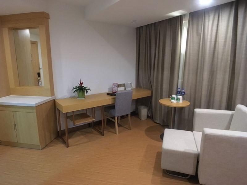 Шаоксинг: GreenTree Inn Shaoxing Lihai Dongsen Commercial Square Branch