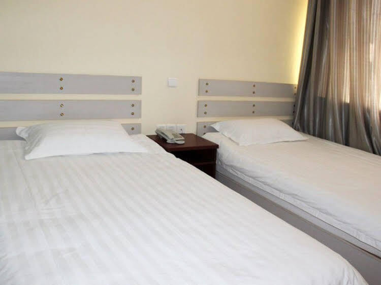 Таншань: Tangshan Yi Yue Express Hotel