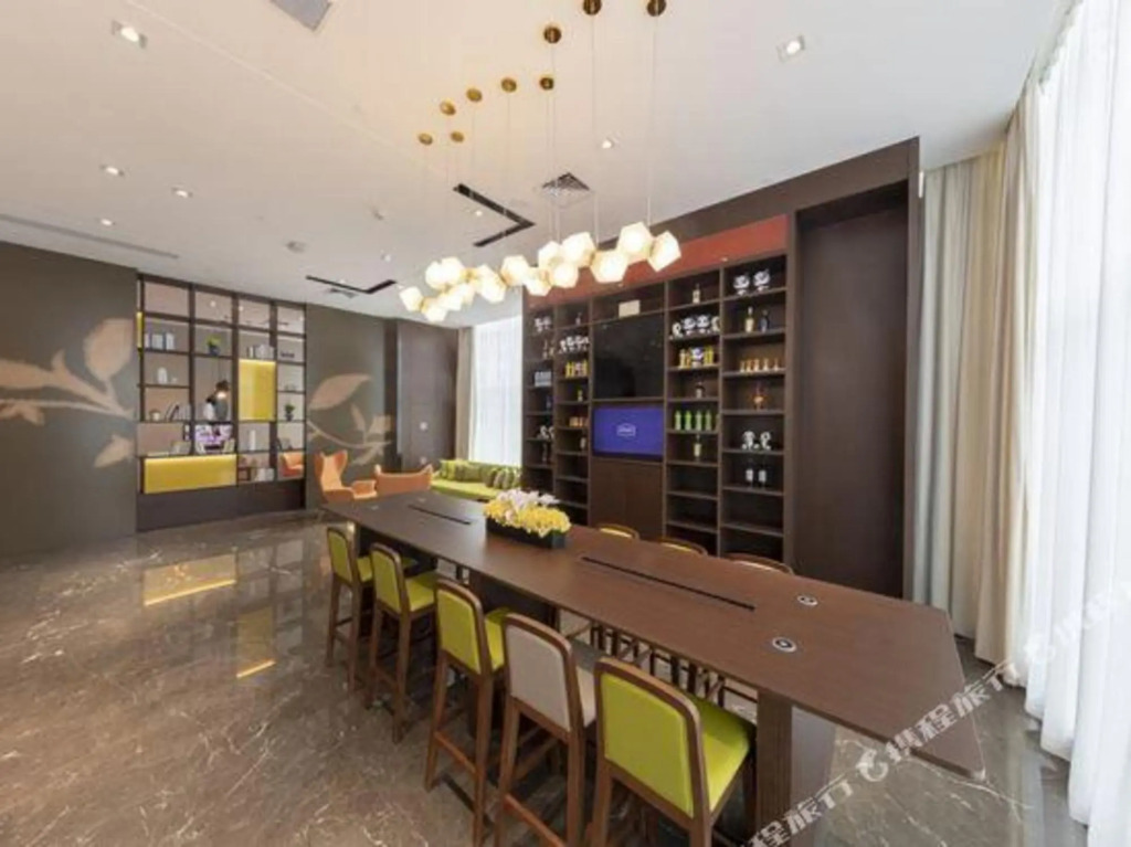 Hampton by Hilton Zhanjiang Renmin Avenue — фото 2