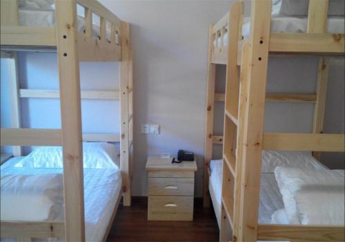 Чжанцзякоу: Zhangjiakou Dolomiti White Birch Hotel
