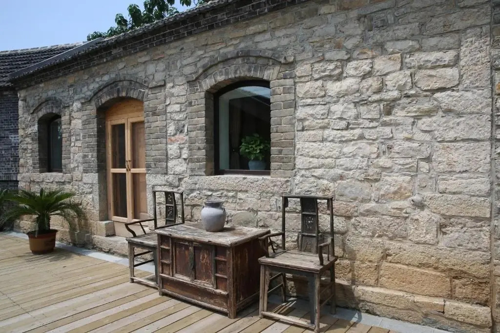 Цзинин: Taian Xiangshe Artistic Hotel