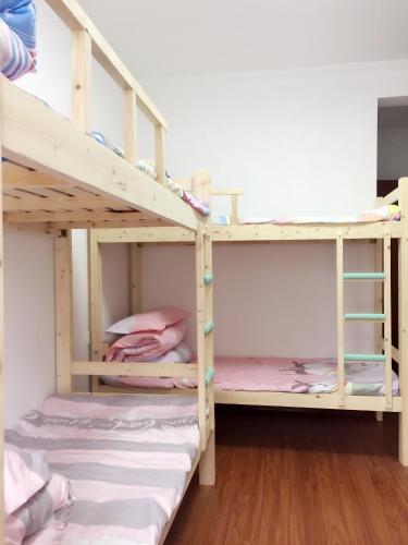 Лоян: Lv Xiaoting's youth hostel