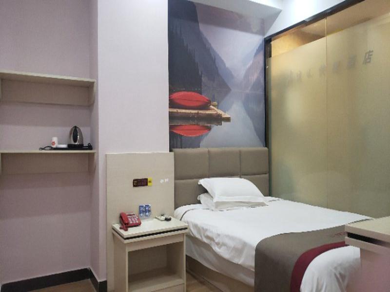 Шанграо: Thank Inn Chain Hotel Yiyang Shengli Road