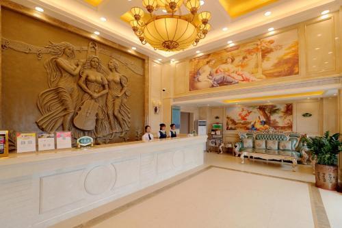 Янгиианг: Vienna Hotel Yueliang Bay