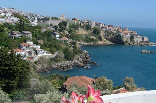 Ульцинь: Apartments Sirena