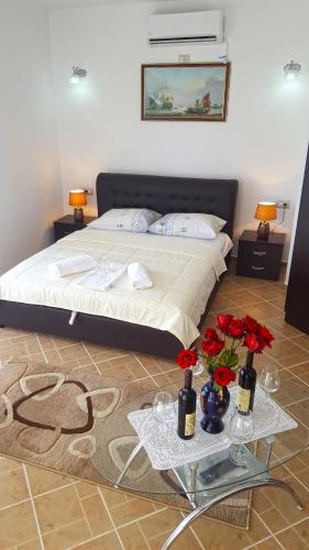 Ульцинь: Apartments Sirena