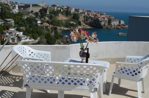 Ульцинь: Apartments Sirena