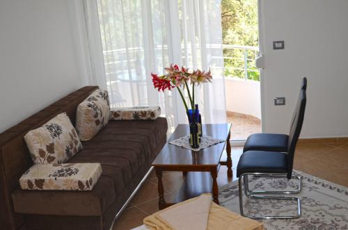Ульцинь: Apartments Sirena
