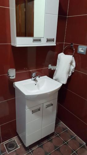 Ульцинь: Apartments Sirena
