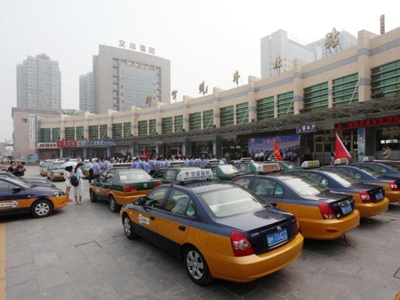 Цзинин: Greentree Inn Jining Jinyu Road Red Star Macalline