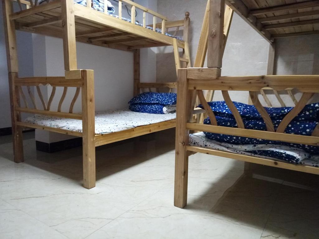 Наньнин: 17 miles Youth Hostel