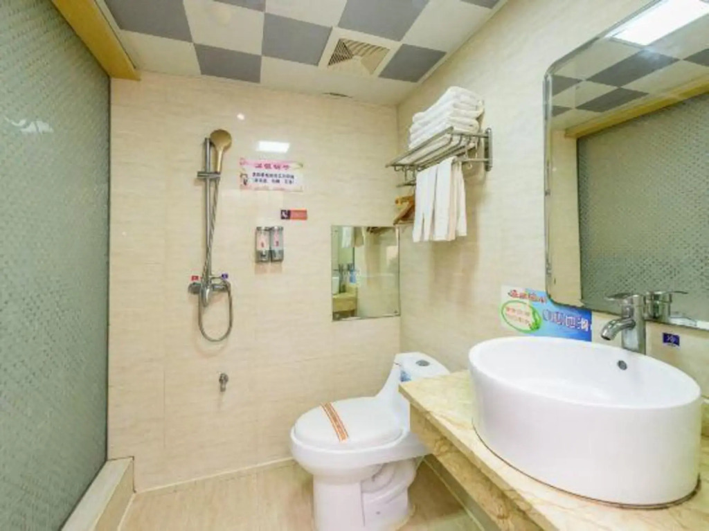 Хэчи: Ganglong Business Hotel