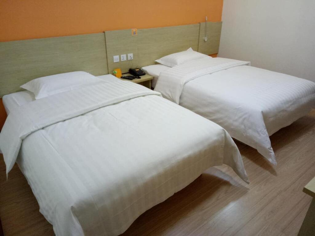 Таншань: 7 Days Inn Tangshan Guangming Road