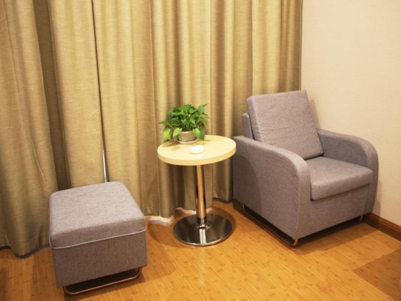 Чжэнчжоу: Greentree Inn Zhengzhou Fangte Green Expo Park Shangdu Road Express Hotel