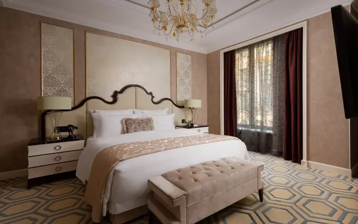 Москва: Отель The St. Regis Moscow Nikolskaya