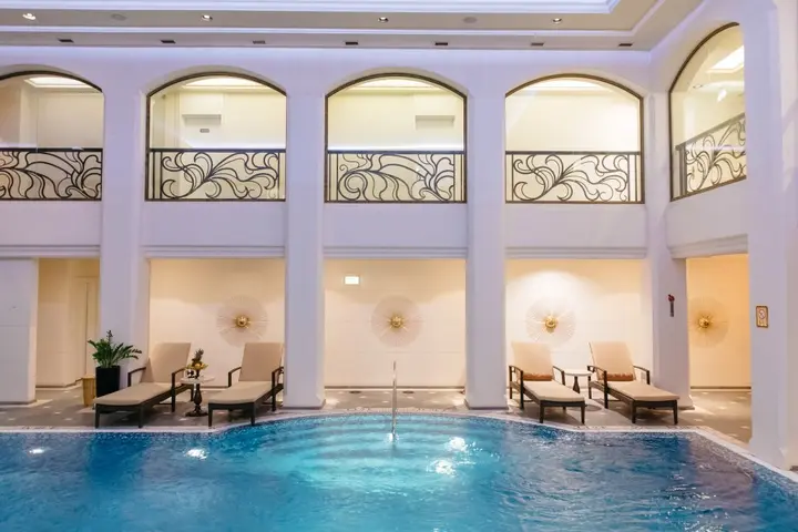 Москва: Отель The St. Regis Moscow Nikolskaya