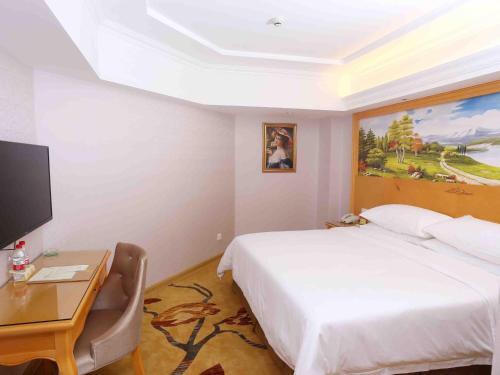 Чжуншань: Vienna Hotel Zhongshan West District