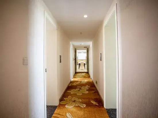Джиангме: Kaiping Yili Hotel