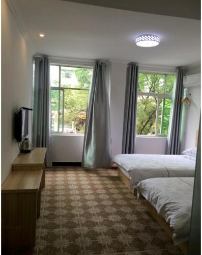 Шанграо: Wuyuan Jinshan Inn