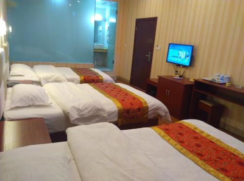 Либо: Shunxin Hotel
