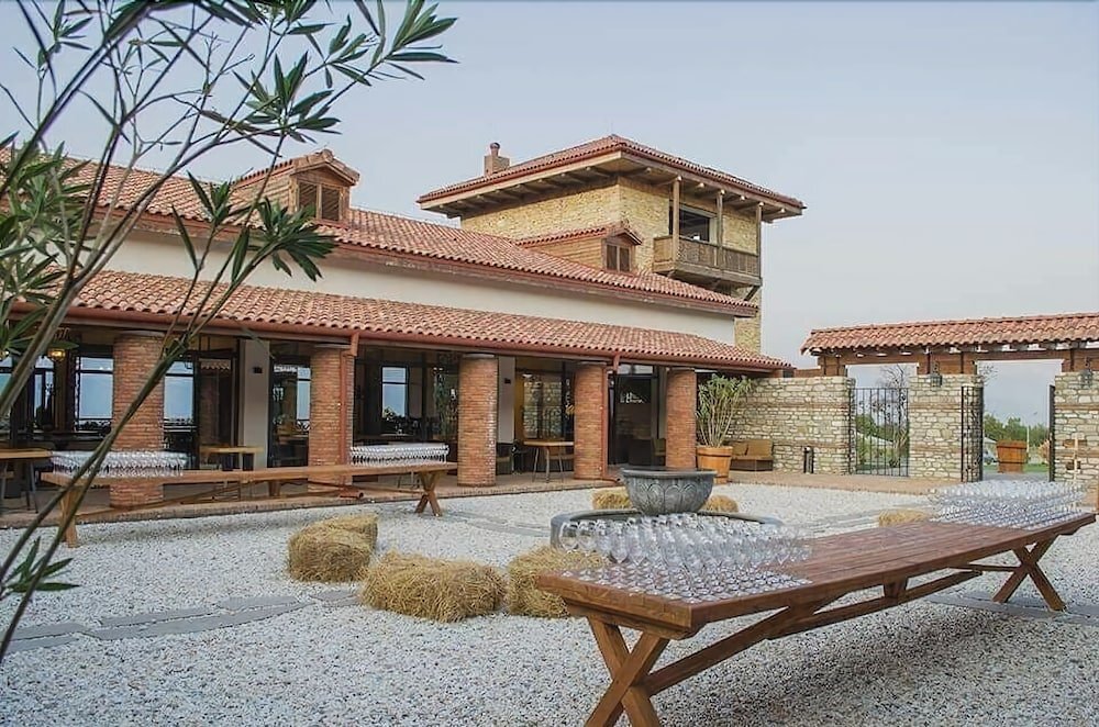 Телави: Chateau Mosmieri Resort