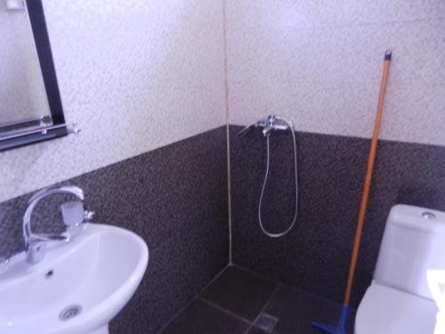 Гонио: Guest House Roman