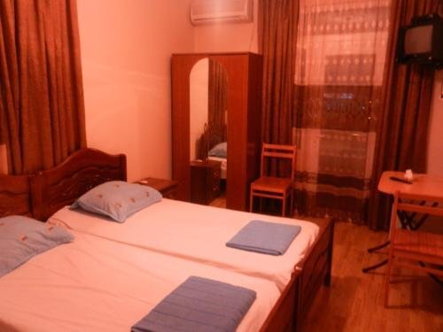 Гонио: Guest House Roman