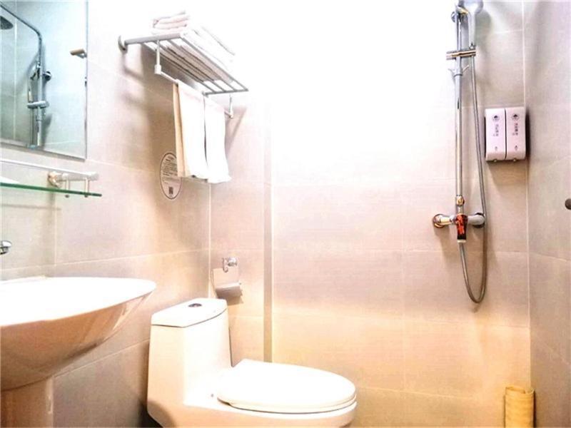Синтай: Greentree Inn Xingtai Julu County Fengqing Road Business Hotel
