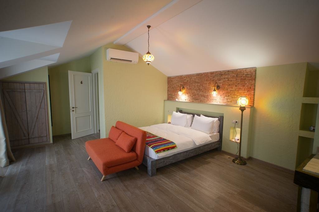 Тбилиси: No12 Zichi Hotel