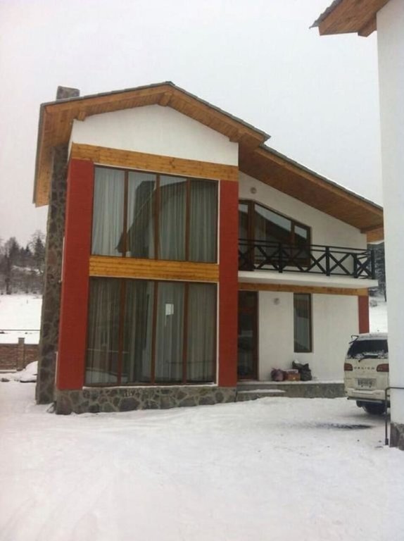 Бакуриани: Cottage 4 seasonz