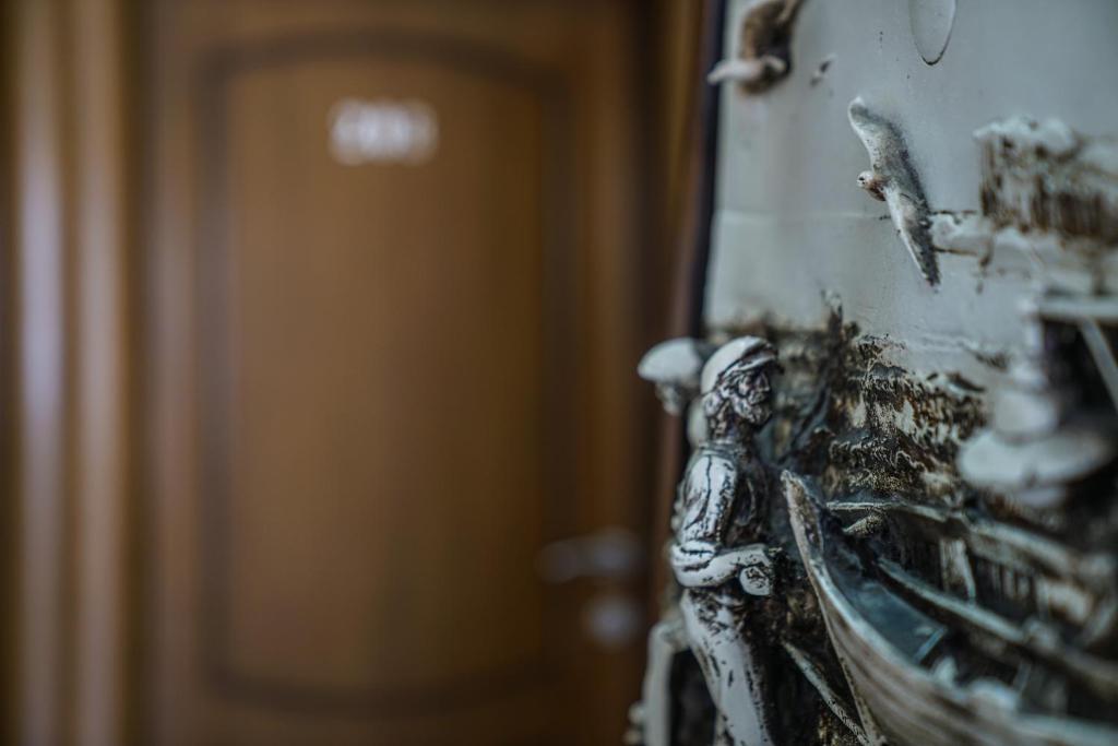 carousel image 1