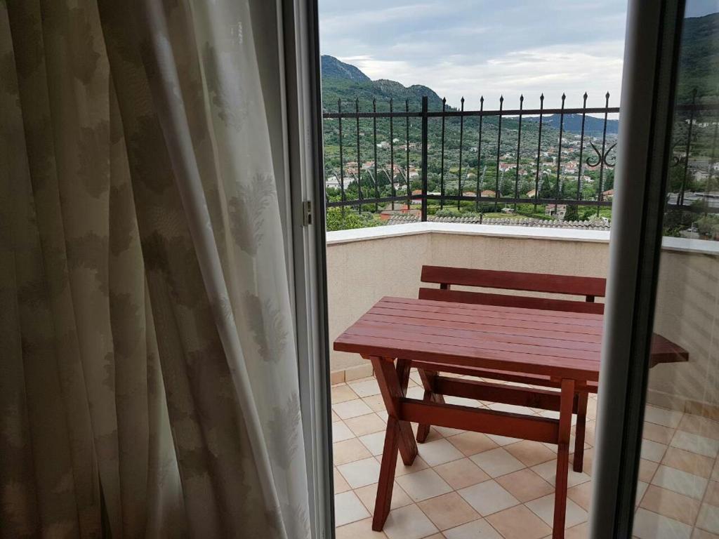 Бар: Apartments Astel