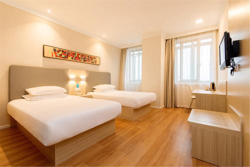 Хандань: Hanting Hotel Handan Nongnian Taiji Plaza
