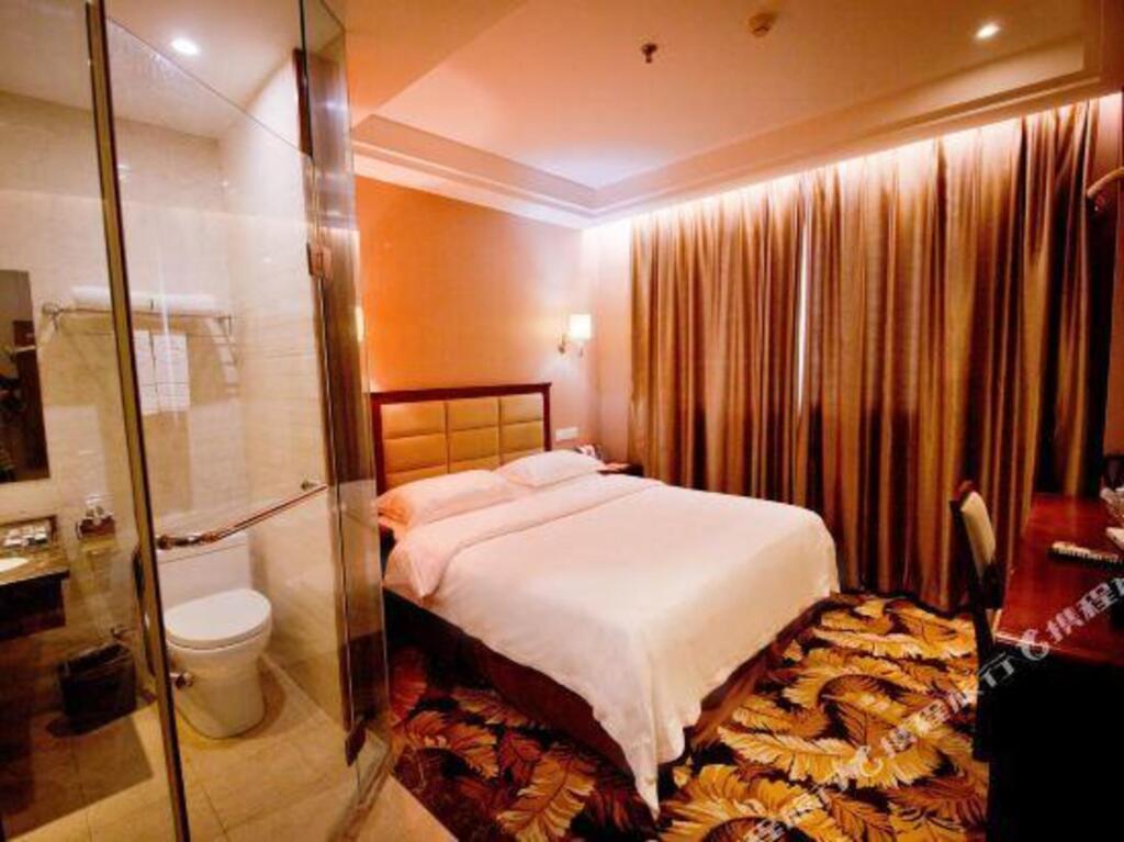 Дайинг: Ocean Holiday Hotel