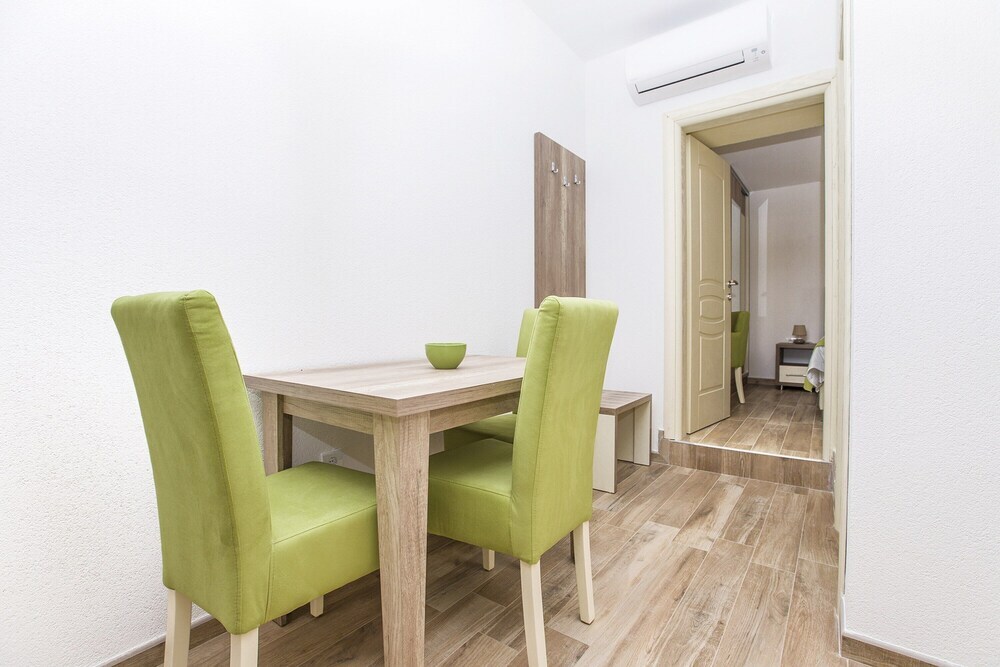 Котор: Apartments Mezini 11