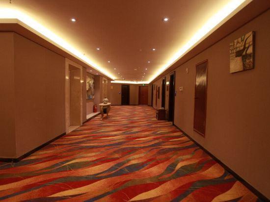Хулун-Буир: Hulun Buir Desheng Hotel