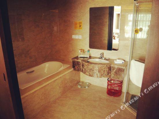 Хулун-Буир: Hulun Buir Desheng Hotel