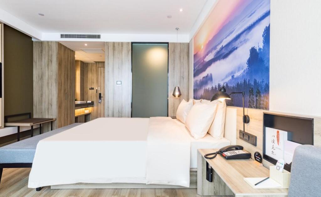 Линьи: Atour Hotel Linyi High Speed Railway Station Yimeng North Road