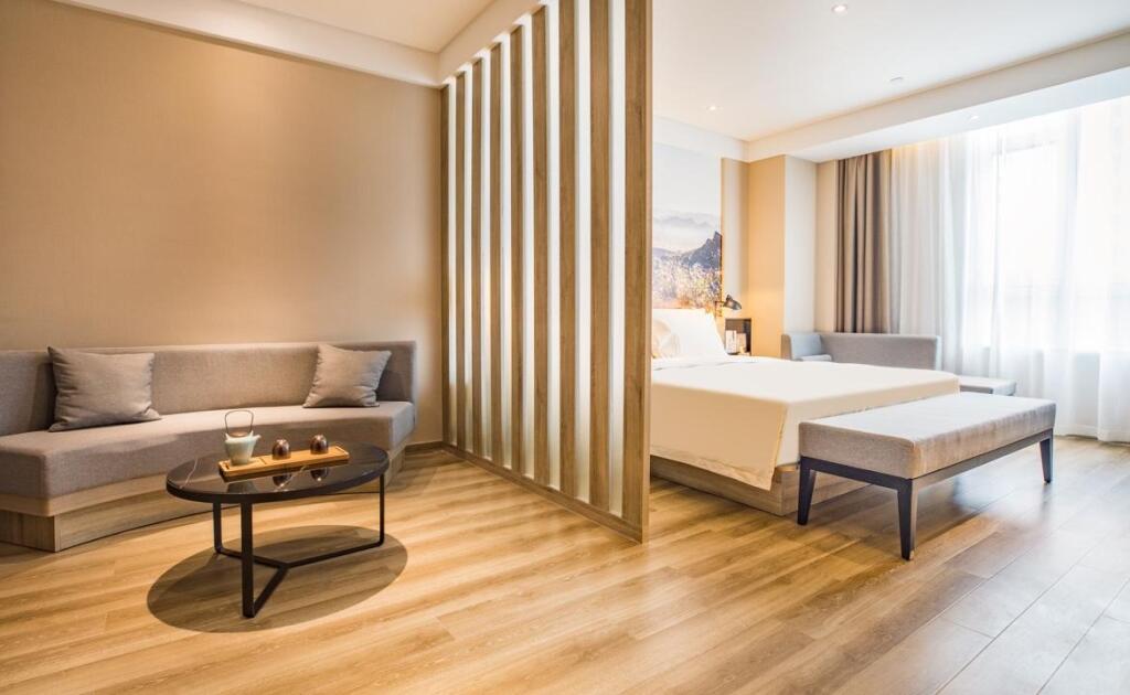 Линьи: Atour Hotel Linyi High Speed Railway Station Yimeng North Road