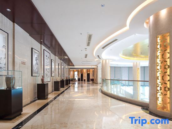 Хуанган: Aijing Hotel