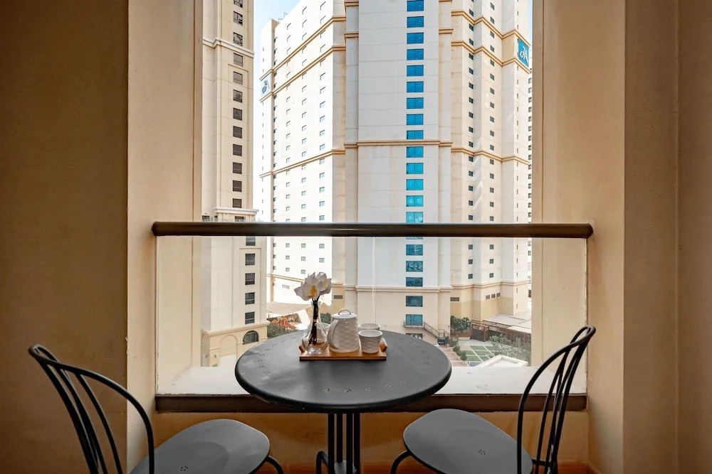 Дубай: Shams 2 by HiGuests Vacation Homes