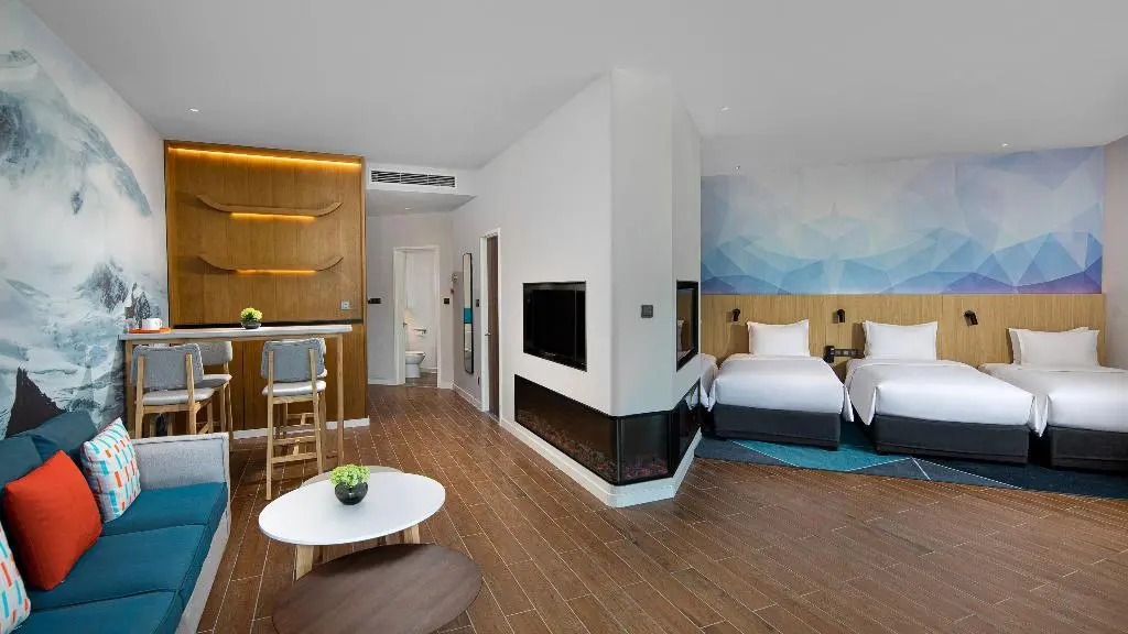Чжанцзякоу: Отель Holiday Inn Express Chongli