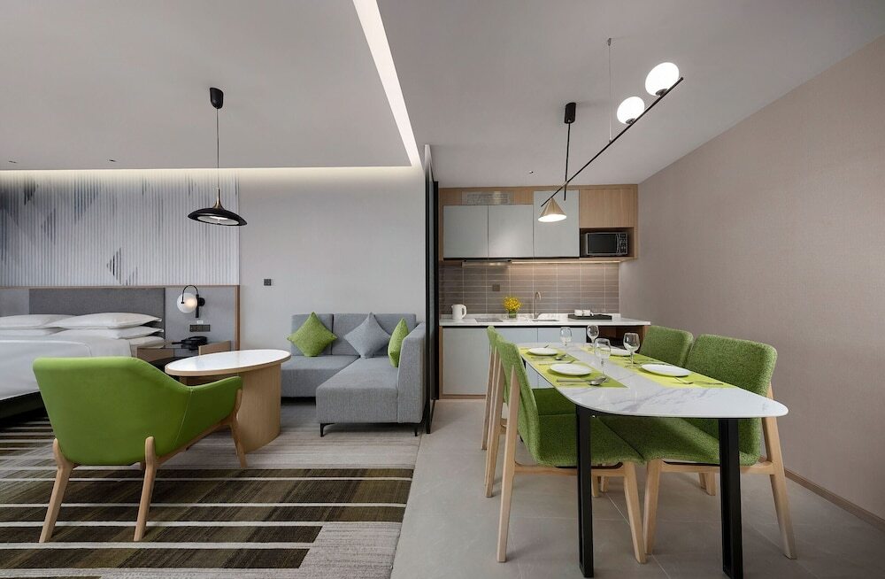 Ухань: Holiday Inn & Suites Wuhan International Expo
