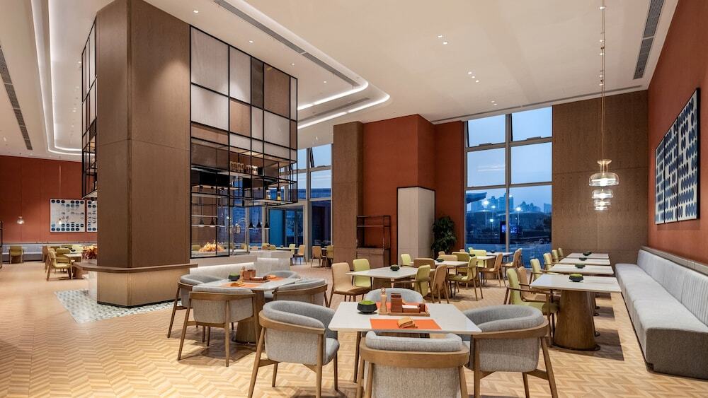 Ухань: Holiday Inn & Suites Wuhan International Expo