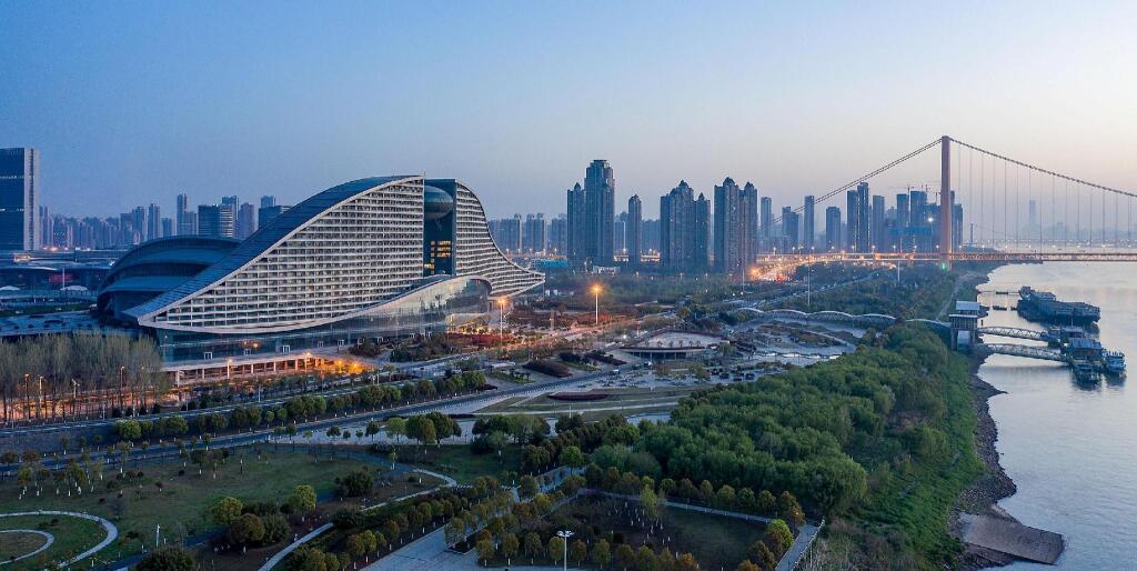 Ухань: Holiday Inn & Suites Wuhan International Expo