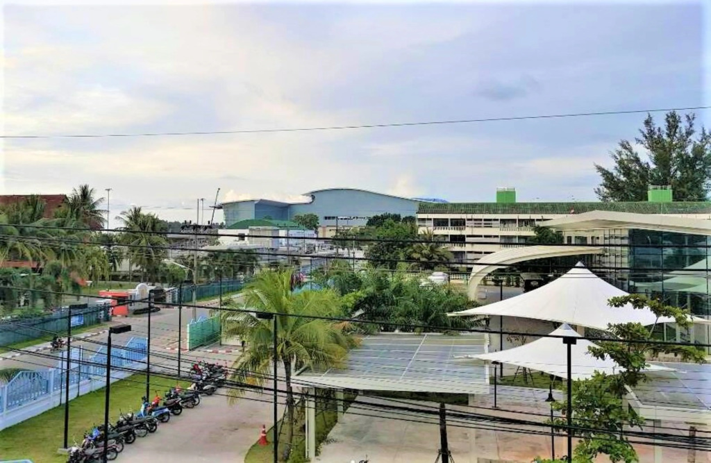 Тхаланг: Bs Airport At Phuket