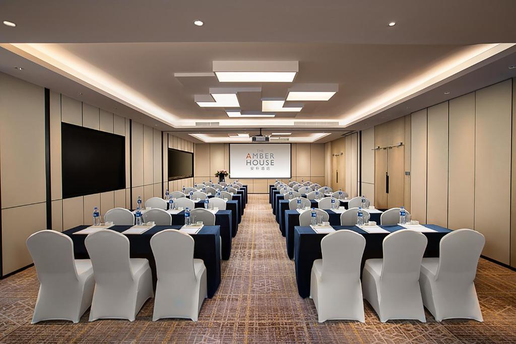 Ханчжоу: The Amber House Hangzhou