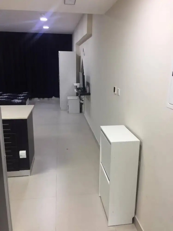 Дубай: 530 Sqft Studio Apartment With Balcony