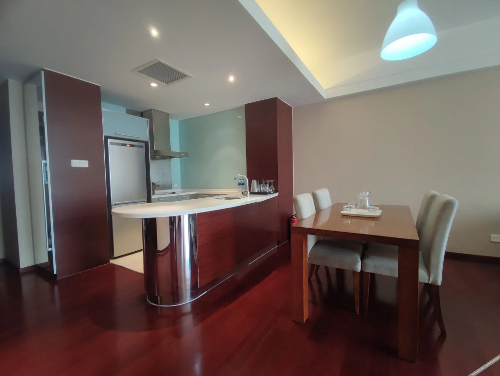 Тяньцзинь: Tianjin Crown International Apartments